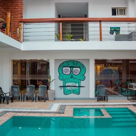 Surf & Party Weligama Hostel Kültér fotó