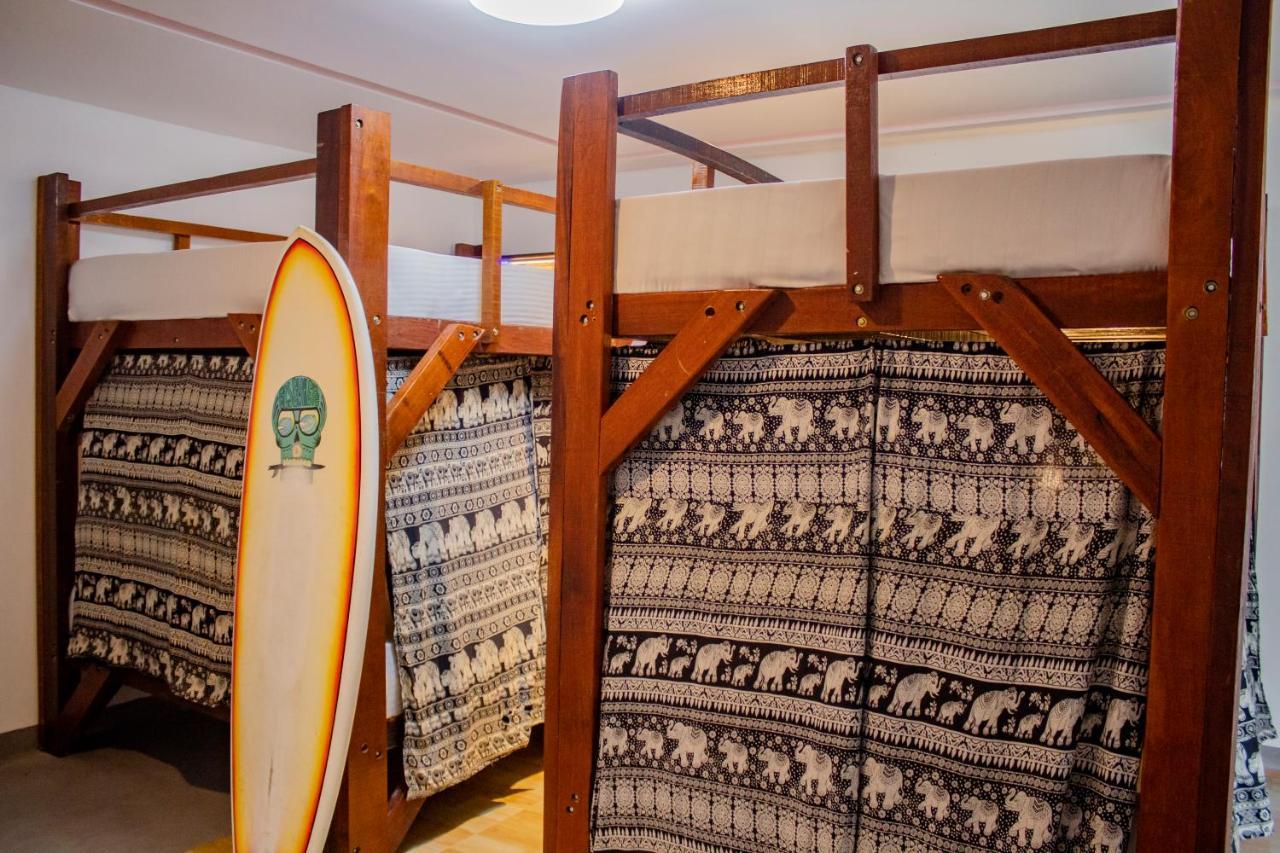 Surf & Party Weligama Hostel Kültér fotó