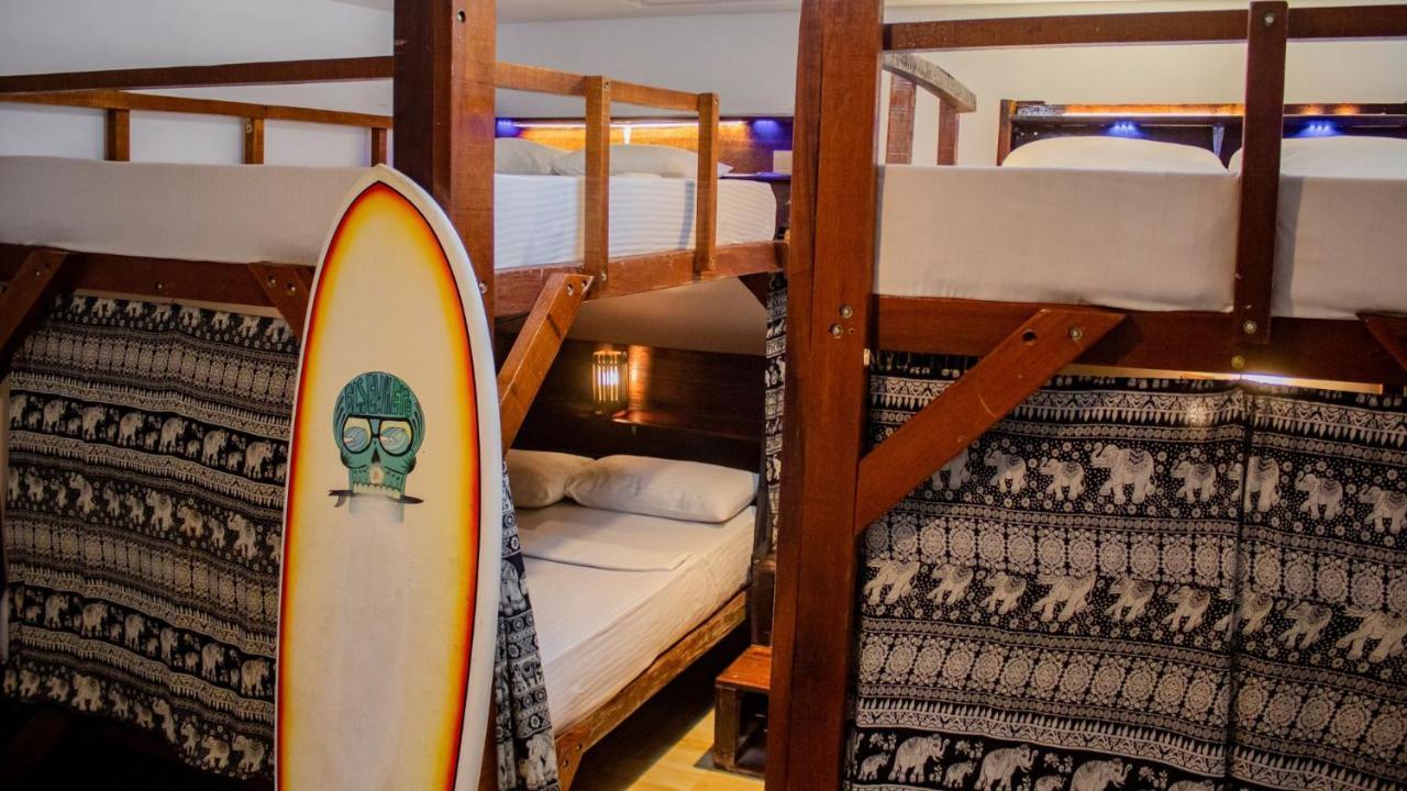 Surf & Party Weligama Hostel Kültér fotó