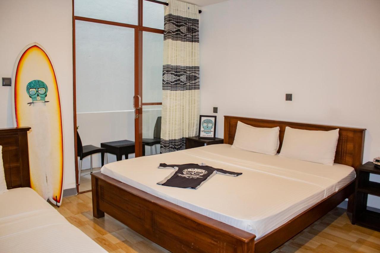 Surf & Party Weligama Hostel Kültér fotó