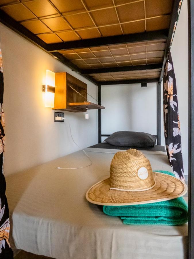 Surf & Party Weligama Hostel Kültér fotó